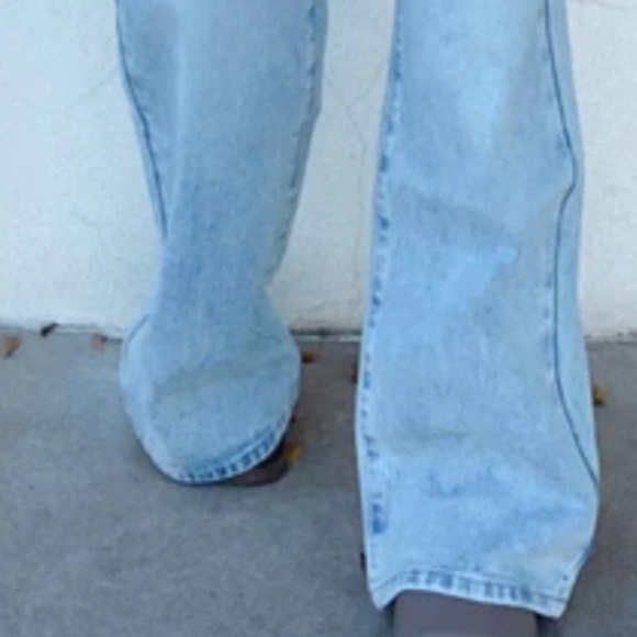 DENIM JEANS PERFECT WIDE LEG!! Button closure. Size L. From neutral ground!! - Picture 6 of 6